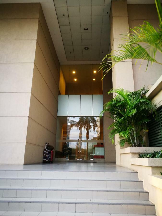 118 Island Plaza Suite City8 By Joal Tanjung Tokong Zewnętrze zdjęcie